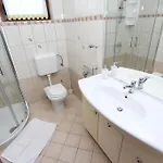 Pataj Διαμέρισμα Ρόβινι
