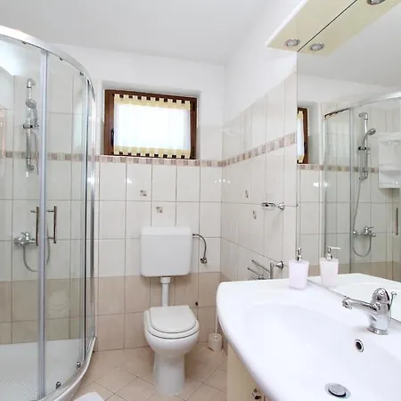 Appartement Pataj *