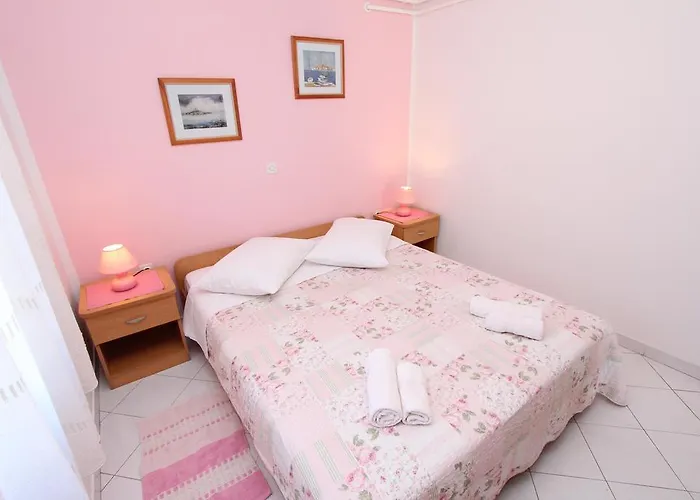 Pataj * Ρόβινι